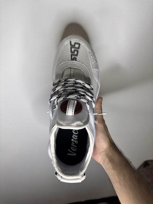 Adidasi Versace Chain Reaction albi