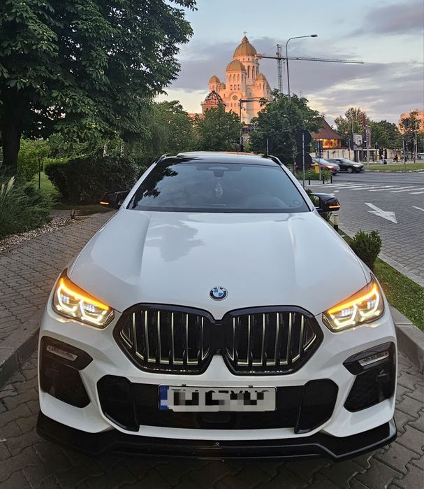 Vând x6 cel mai full podibil 0 daune cu istoric complet