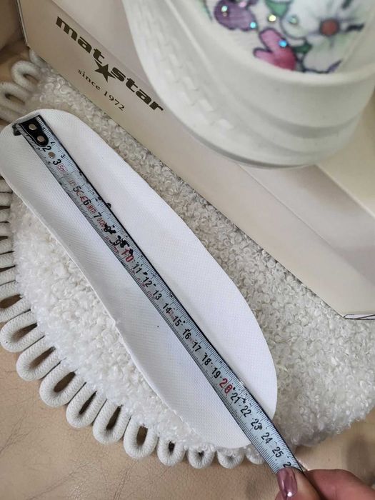 Нови дамски маратонки - пеперуди