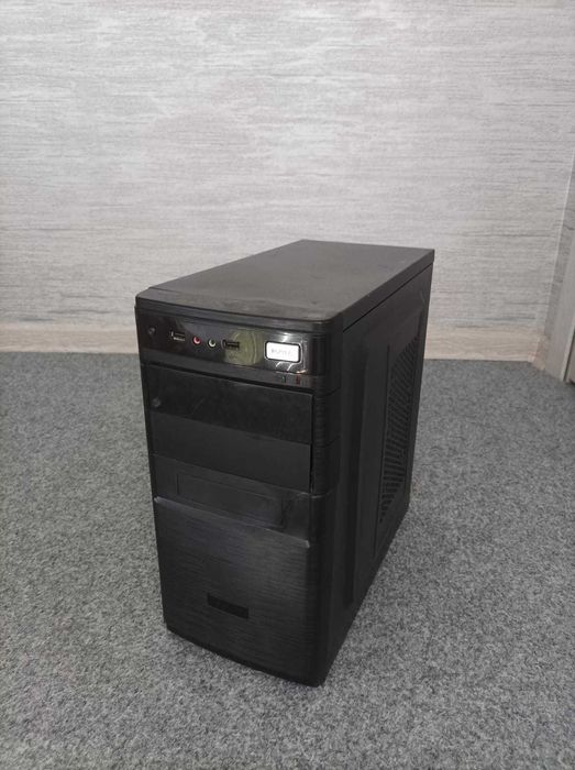 Продается системный блок/компьютер i3 4160/DDR3 2Гб/SSD 60Гб
