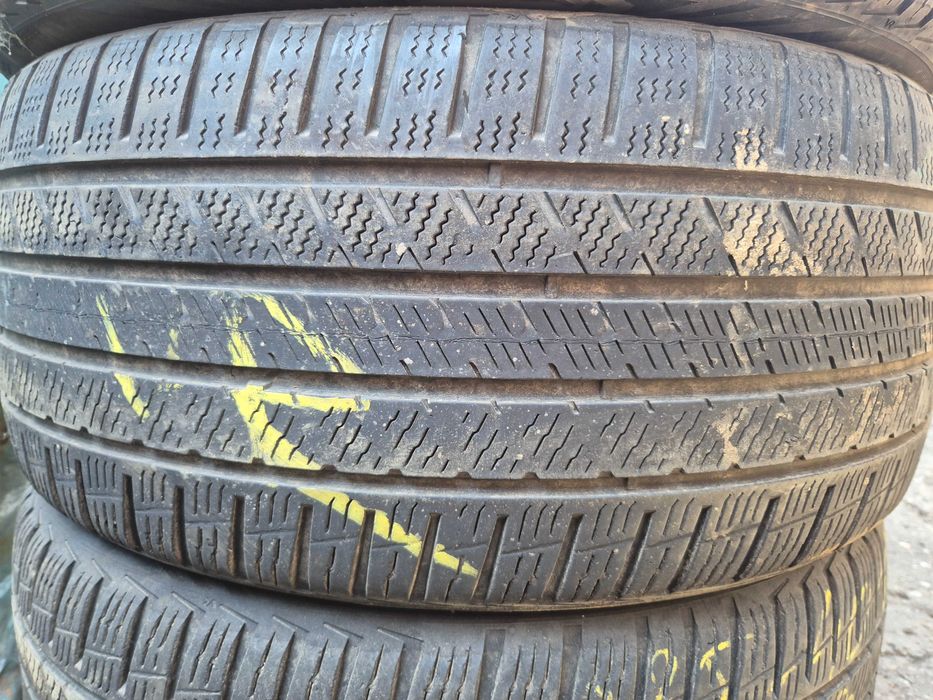 4 Anvelope VARA IARNA - 235/40/19 - Vredestein - Stare F BUNA - DOT 2023 !