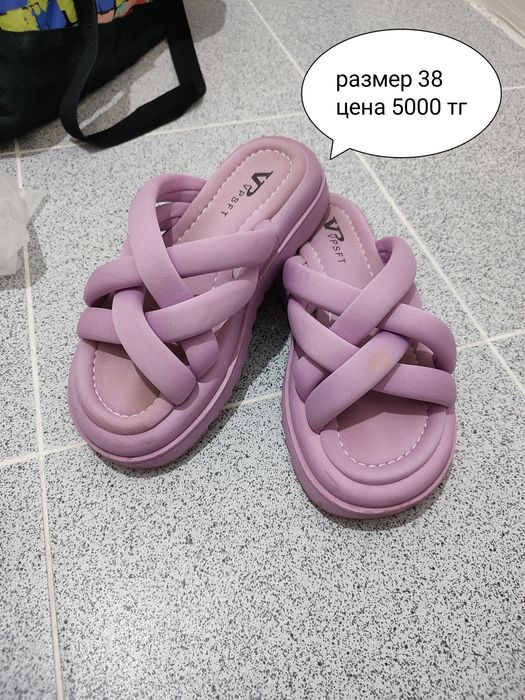 Продам женскую обувь !