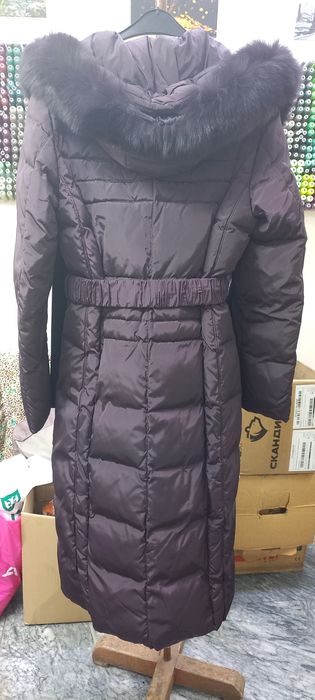 Пуховик женский .