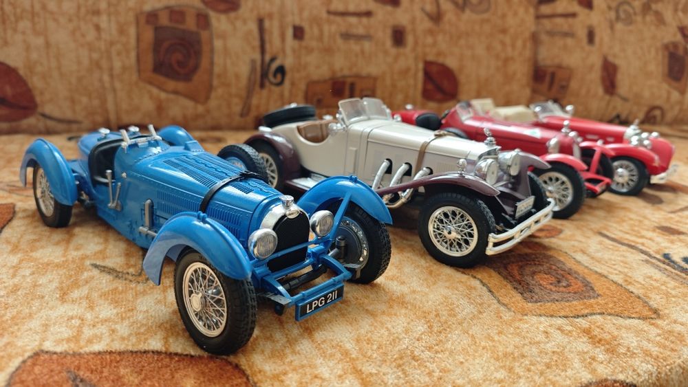 Лот 4бр ретро колички 1/18 Bburago made in Italy