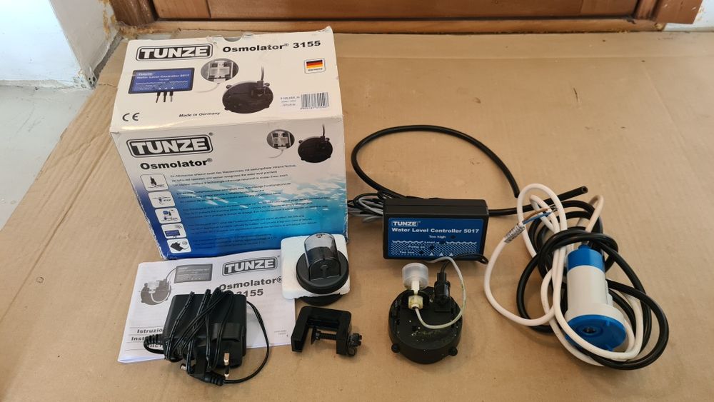 Sistem auto-completare apa pentru acvarii