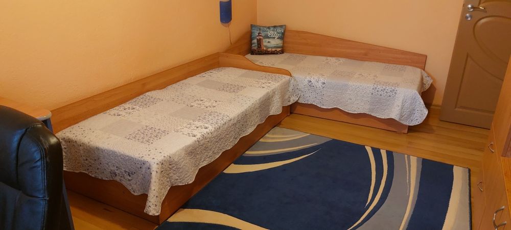 Ъглови легла 2броя в много добро състояние