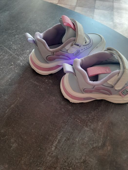 Новые Детские кросовки