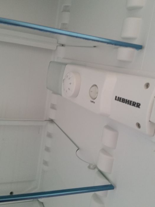 Хладилник с фризер  Либхер, перфектен!