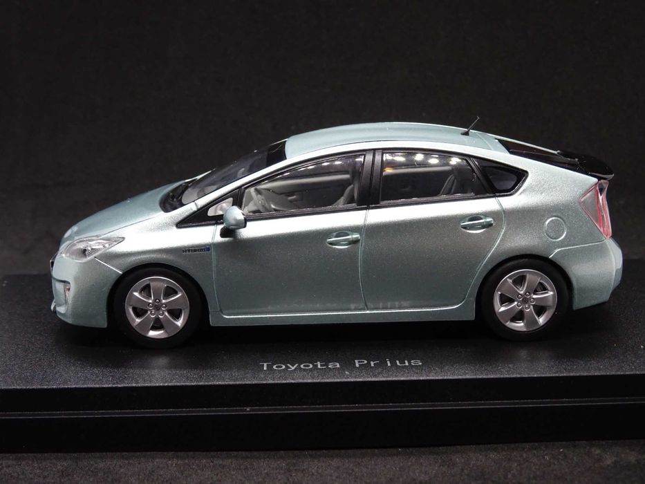 Macheta Toyota Prius Ebbro 1:43