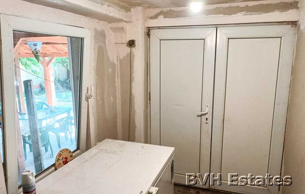 Продава се Къща в с. Белгун, Област Добрич - 70 кв.м за 1072 €/кв.м - Снимка #10