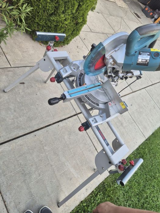 Circular pendular Makita LS1018L