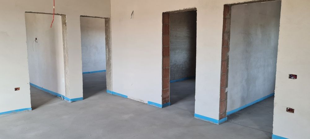 Casă de vânzare cu trei fronturi stradale – Oradea, Str. Cedrilor | Co
