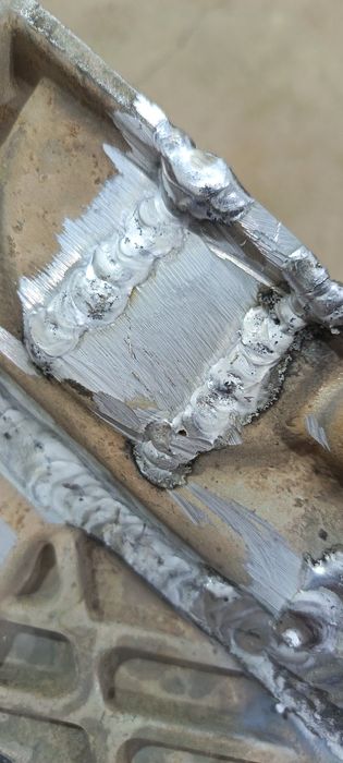 Aluminiy svarka impulse tig 250 ac dc XOLATI yengi ideal