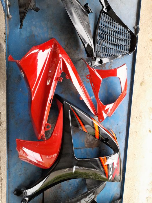 Останали части Suzuki k7 k8 1000