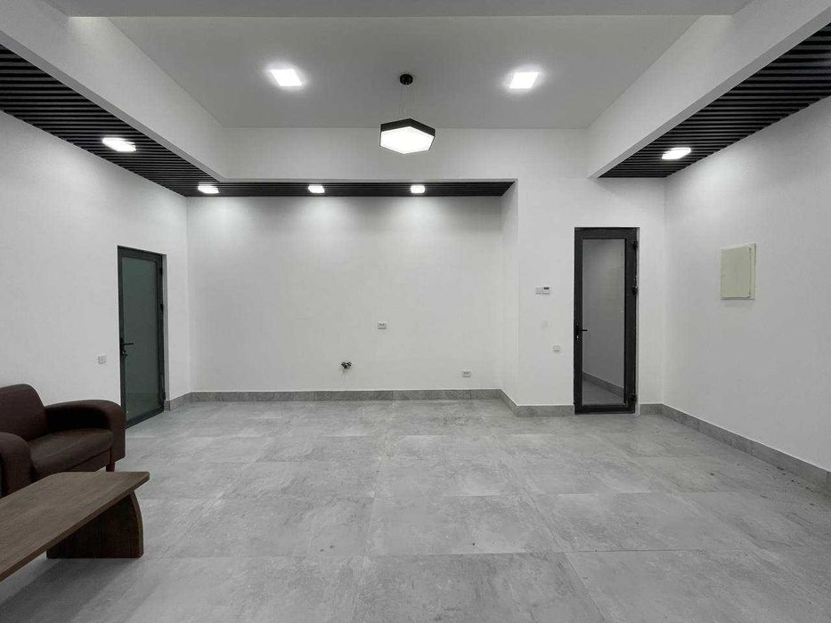 Сдается современный офис в новом здании 75м2 | 1 Линия(RG)