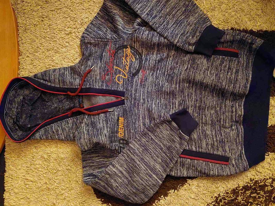 Екип,суичъри и блузки за 9-11 години