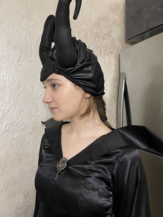 Продам карнавальный костюм Малефесенты