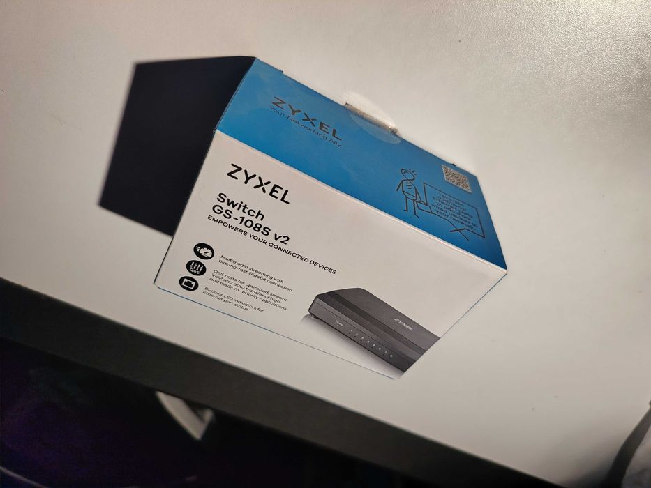 Switch Zyxel GS-108S v2 – 8 Porturi Gigabit – Nou, Cutie