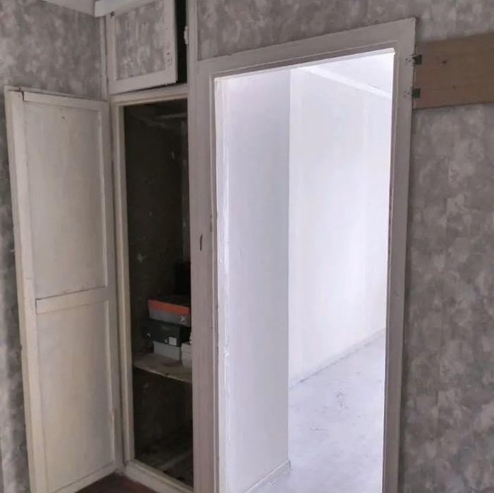 Продается кв в 1мкр 3ком на 5эт