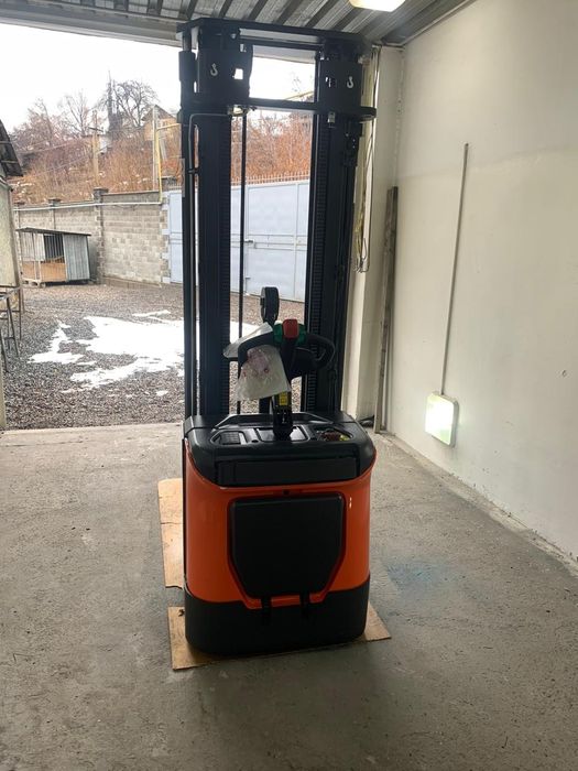 Штабелер самоходный электрический