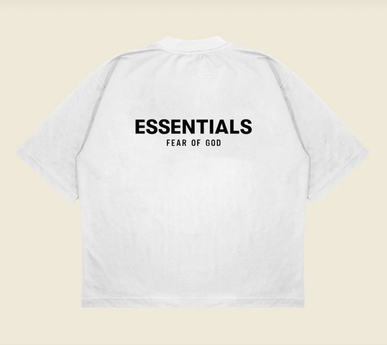 Тениска на essentials