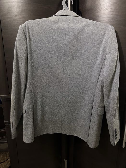 Мужской пиджак серый