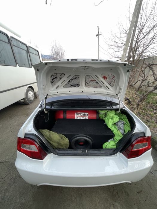 Nexia 2 2013  dons 1,6