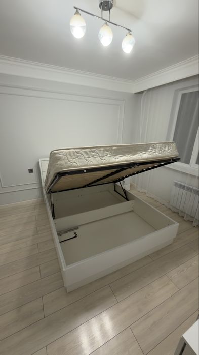 Продам двухспальную кровать