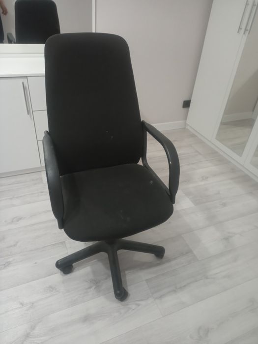 Продам кресло компьютерное