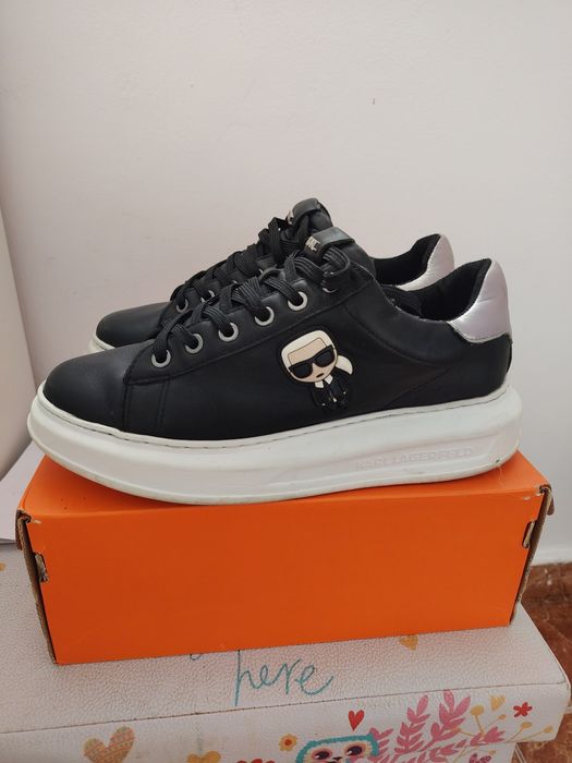 Adidași Karl Lagerfeld,nu Nike, Adidas