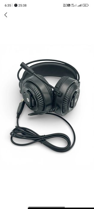 HP quloqchinlar, naushniklar kampyuter u-n.Ishlatib sinovdan oʻtkazilg