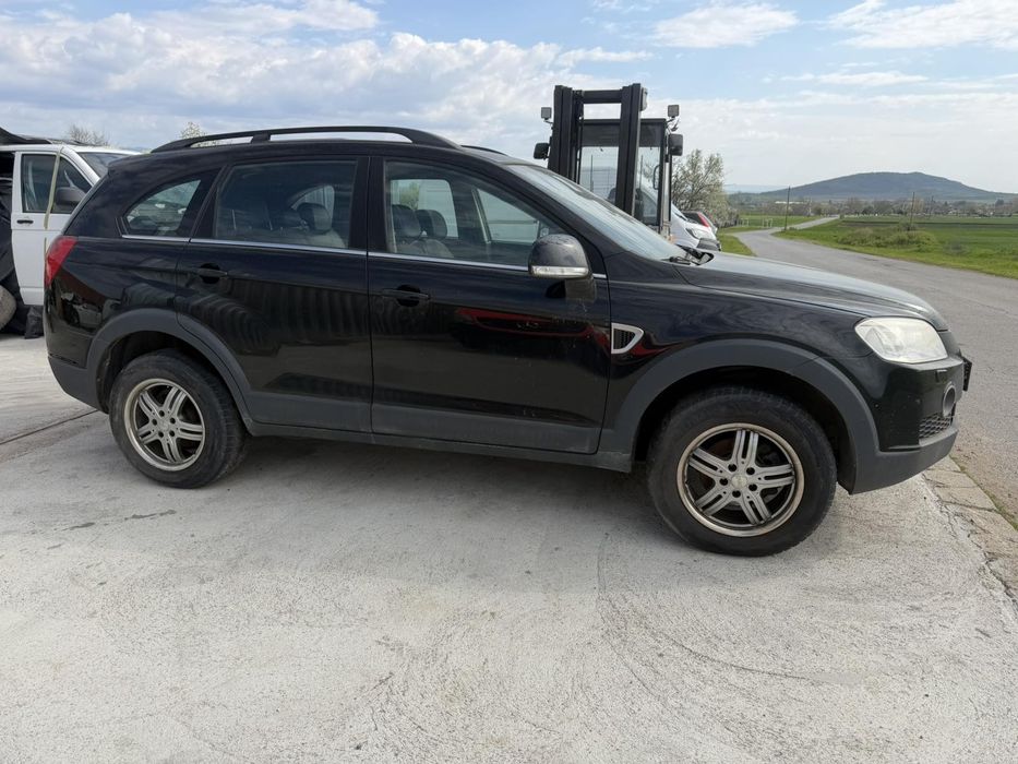 Chevrolet Captiva 2.2 бензин 2010г