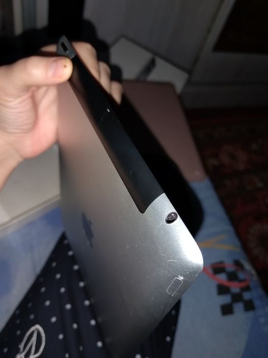 IPad 2 Wi-fi 64 Gb Black sotiladi