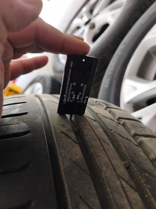 Продавам 5x108  джанти 17 цола  с летни гуми  за Ford
