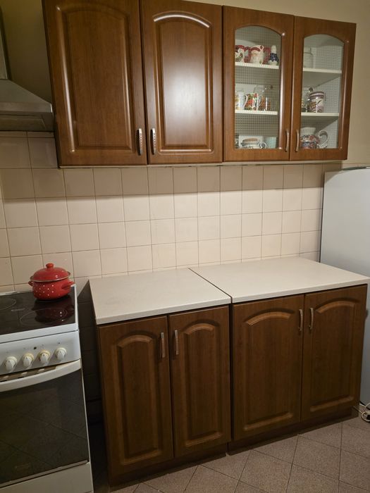 Продавам модулна кухня