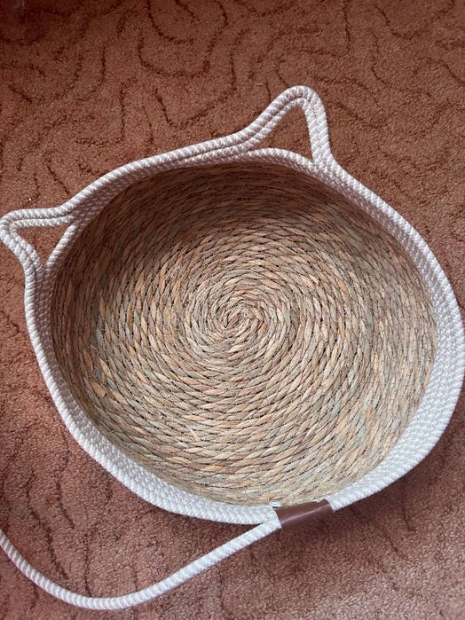 Лежанка корзина для кошки