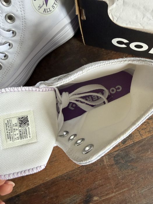 Кецове Converse чисто нови