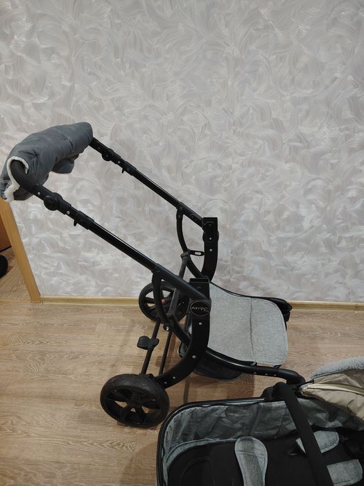 Продам коляску 2 в 1 б/у