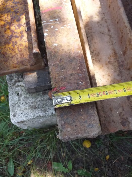 Profile metalice tip "U"