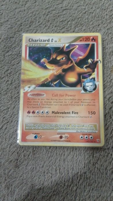 Карта Charizard Pokémon