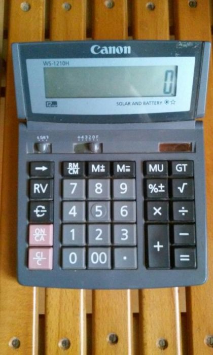 Calculator de birou Canon