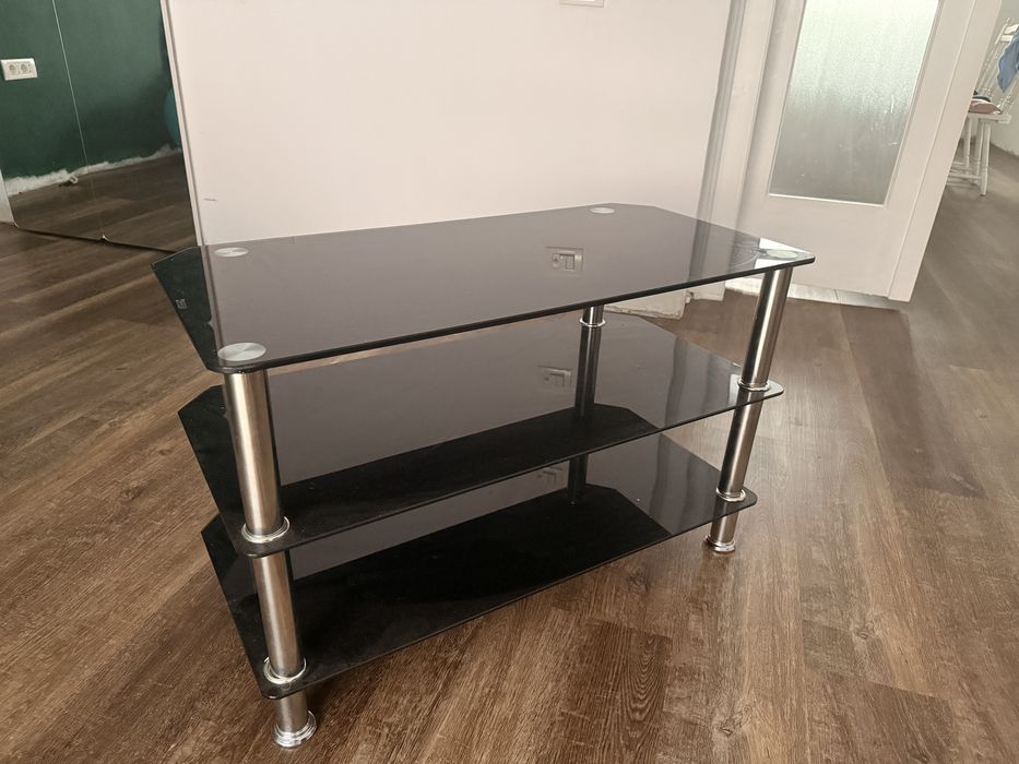 Masa living tv sticla nu e zgariata e ca noua