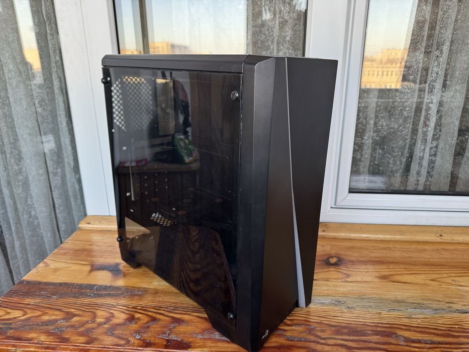 Корпус для ПК AeroCool Cylon Mini, четыре корпусных вентилятора