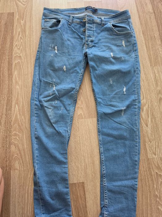 Мъжки дънки ZARA