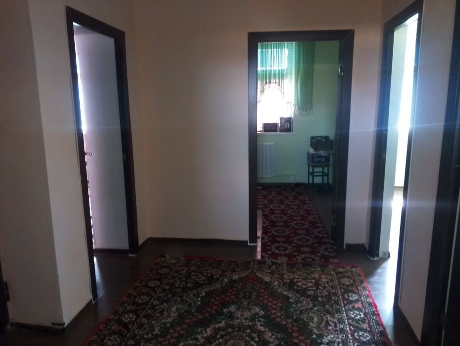 Kumushkonda 3xonali uy sotiladii