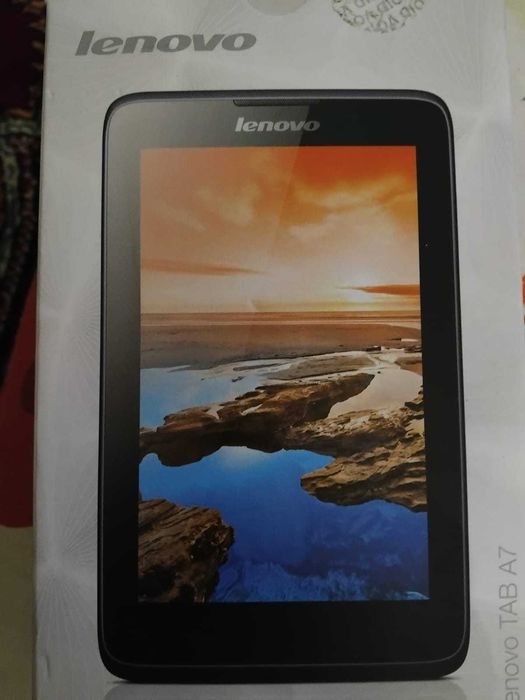 tabletă Lenovo IdeaTab A3500 (cunoscută și ca Lenovo Tab A7-50, nefolosita in cutia originala