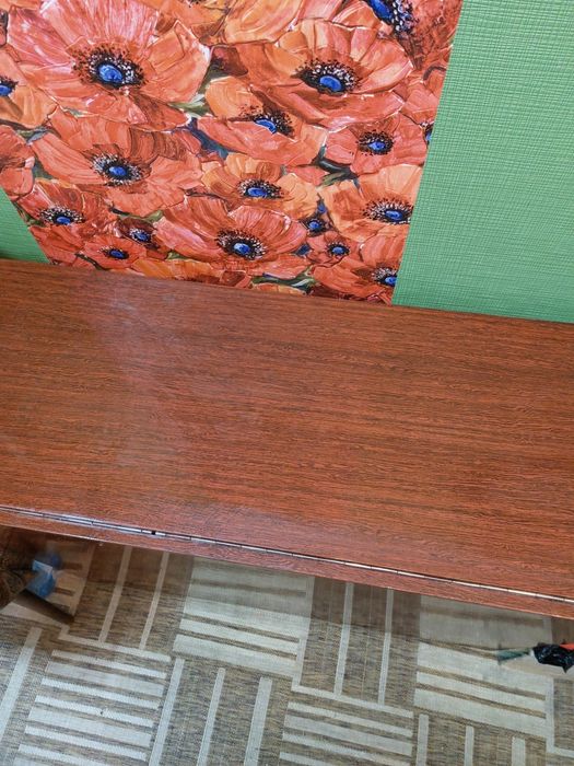 Стол-раскдадывающцйся тумба