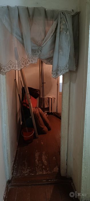 Регистан 2-ком кв срочно продаётся квартира.