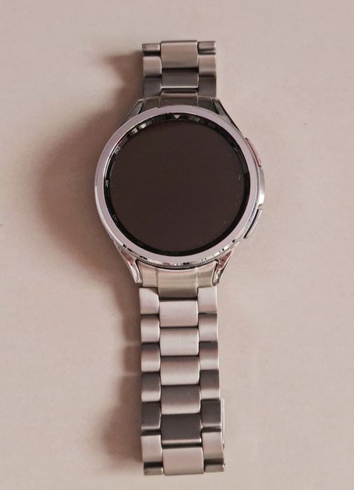 Vand sau schimb ceas Samsung Galaxy Watch 6 Classic 47mm argintiu.