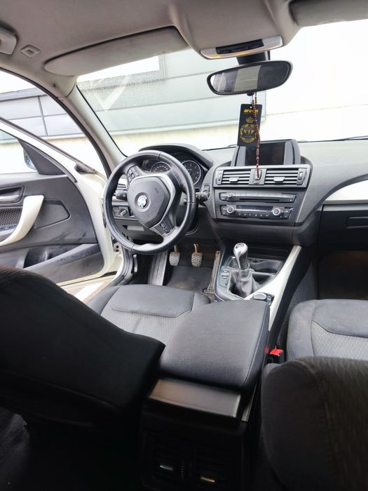 Vând Bmw seria 1 116d negociabil